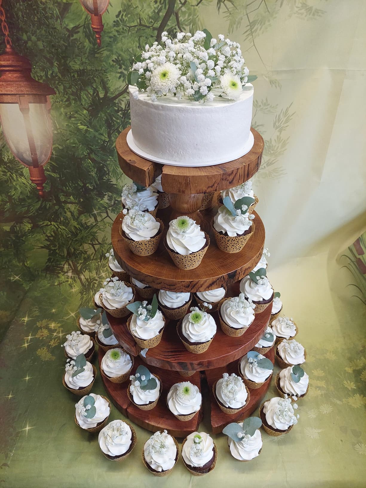 Cup cake-bílo zelená kvítka