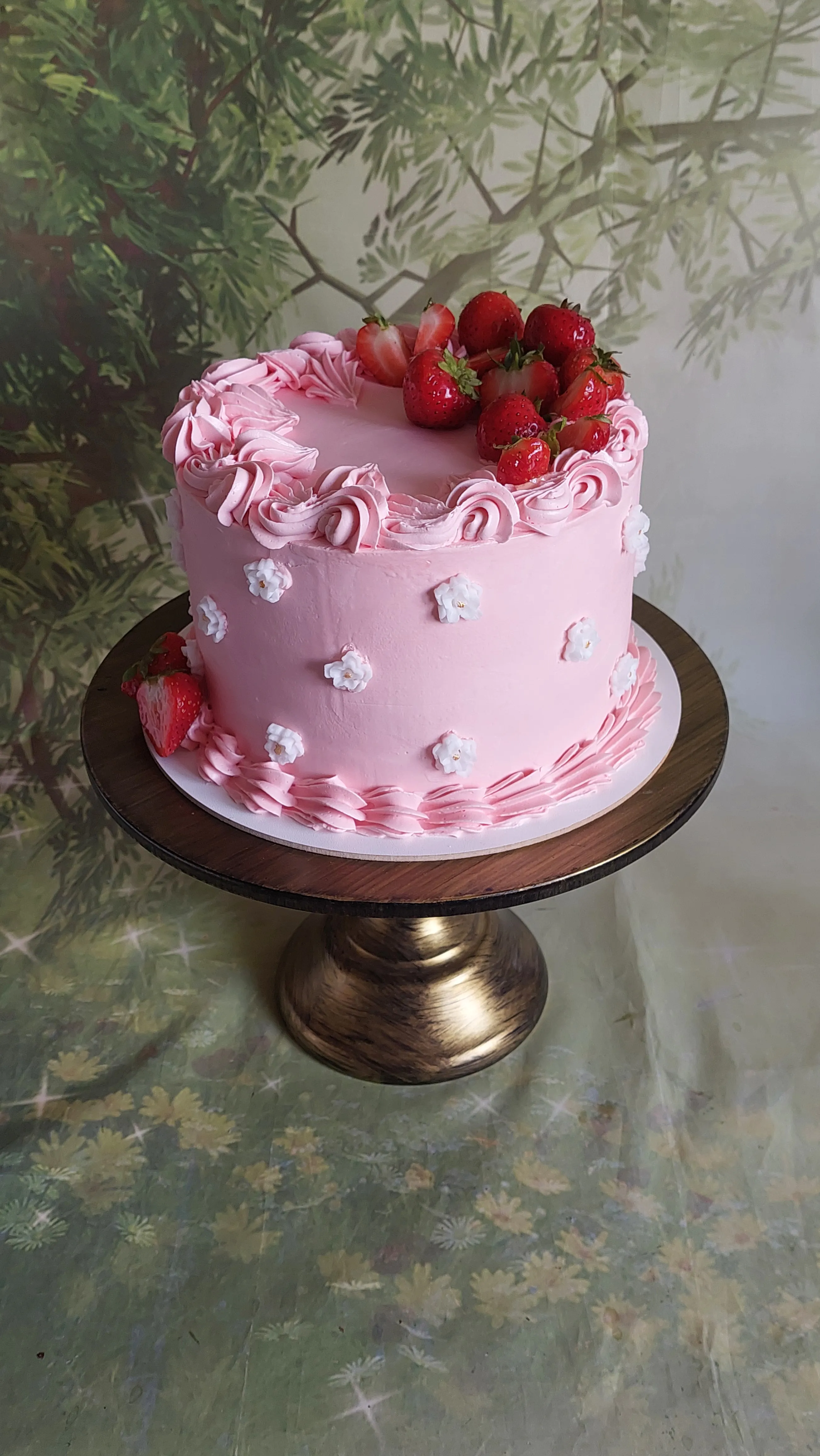 Růžový s kanýrkem